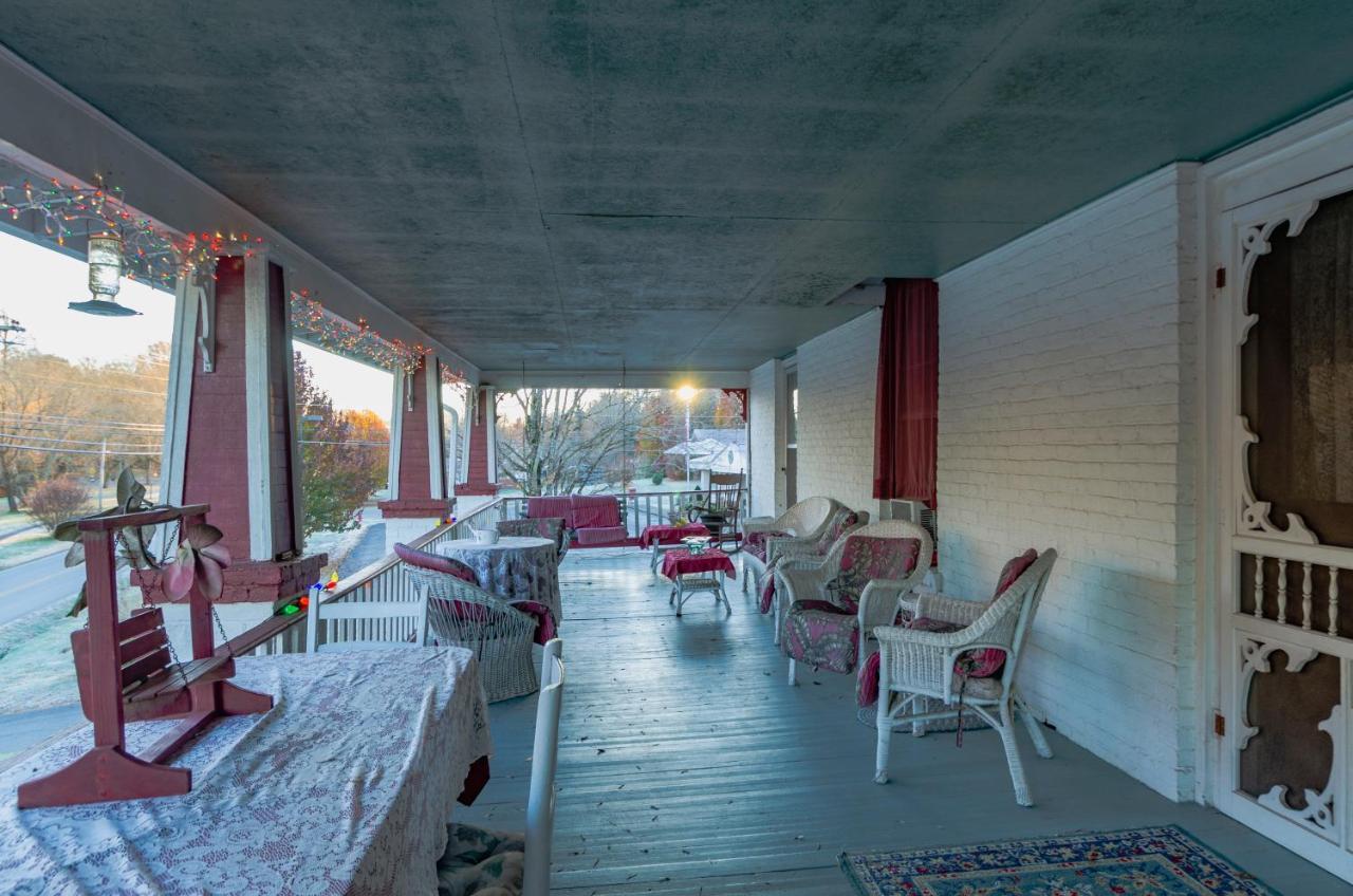 Armour'S Hotel & Spa Red Boiling Springs 外观 照片